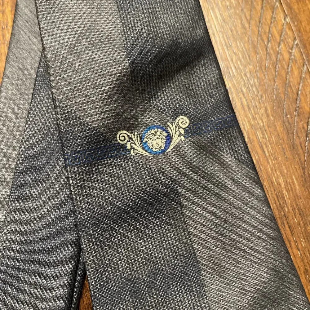GIANNI VERSACE COUTURE Vintage Neo Classical Geometric Mens Silk Tie